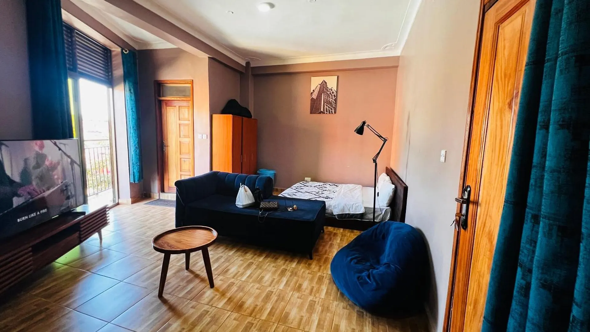 Kampala Heights Apartman