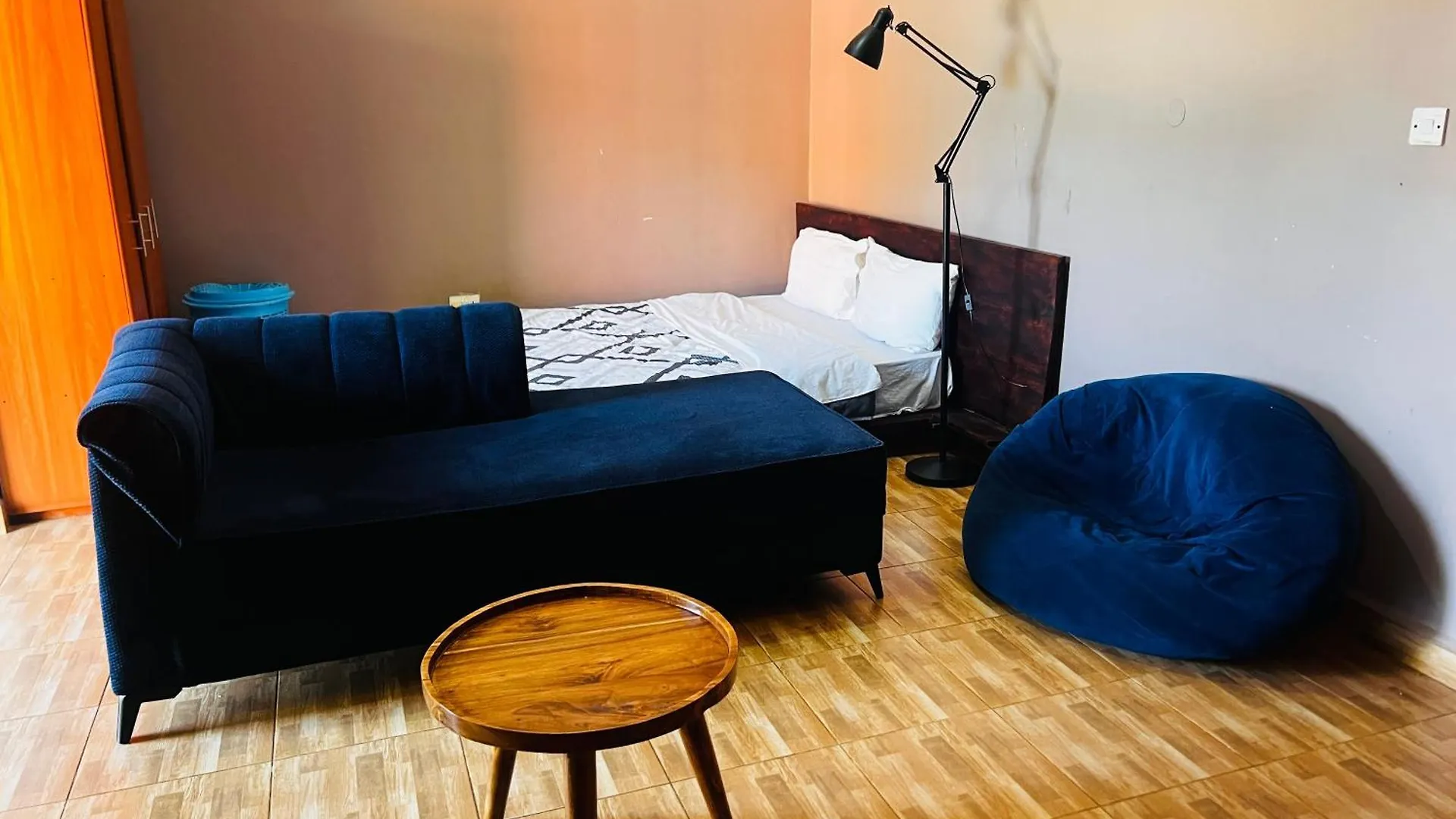 Kampala Heights Apartman